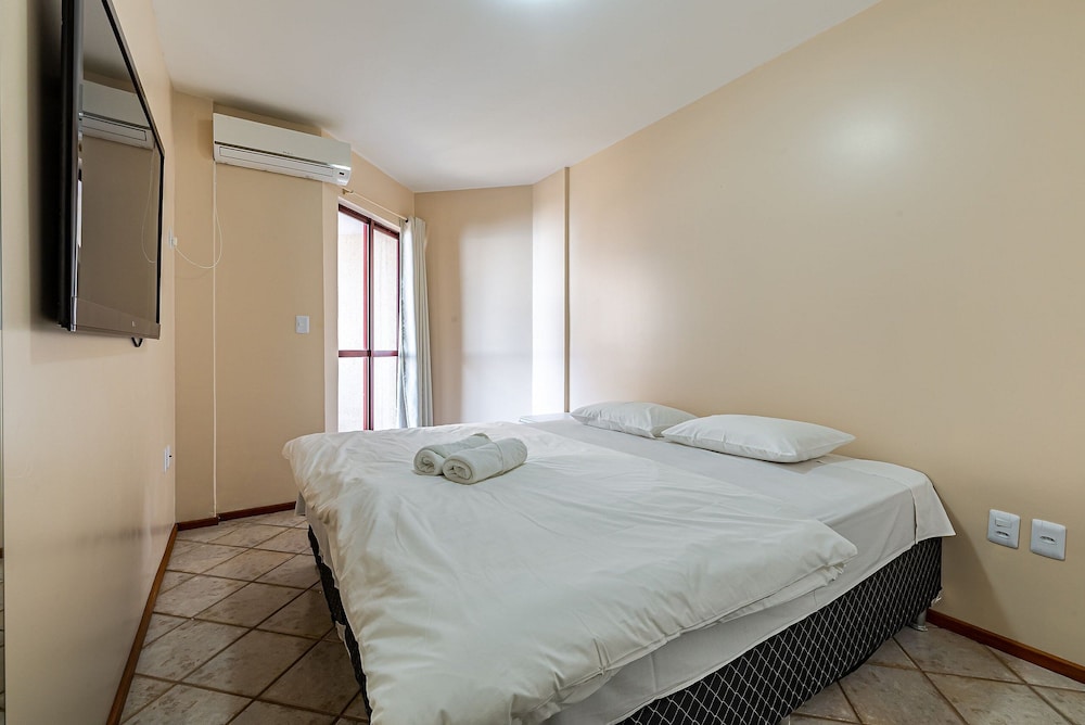 Apt Foot in the Sand sea View in Meia Praia Evb308