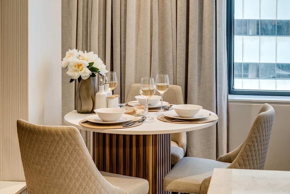 Cape Town 1BR Modern Apartment City Suite 902