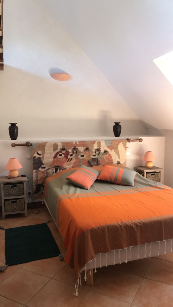 Domaine de lesty - chambre d'hôtes view 5