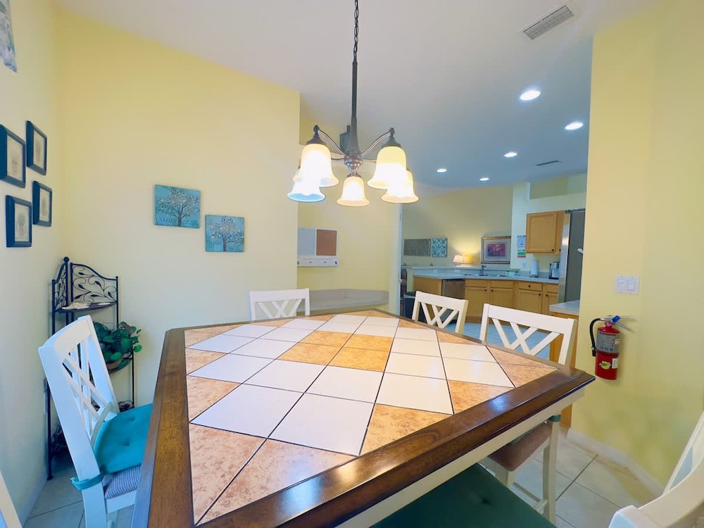 4Bd Pool Villa in Calabay Parc Close to Disney Sleeps 8