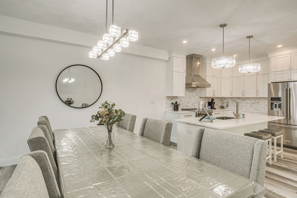 Walk to Mississippi River: Grafton Townhome!