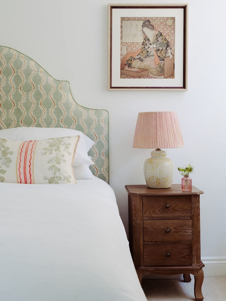 Luxurious 3-bedroom Notting Hill