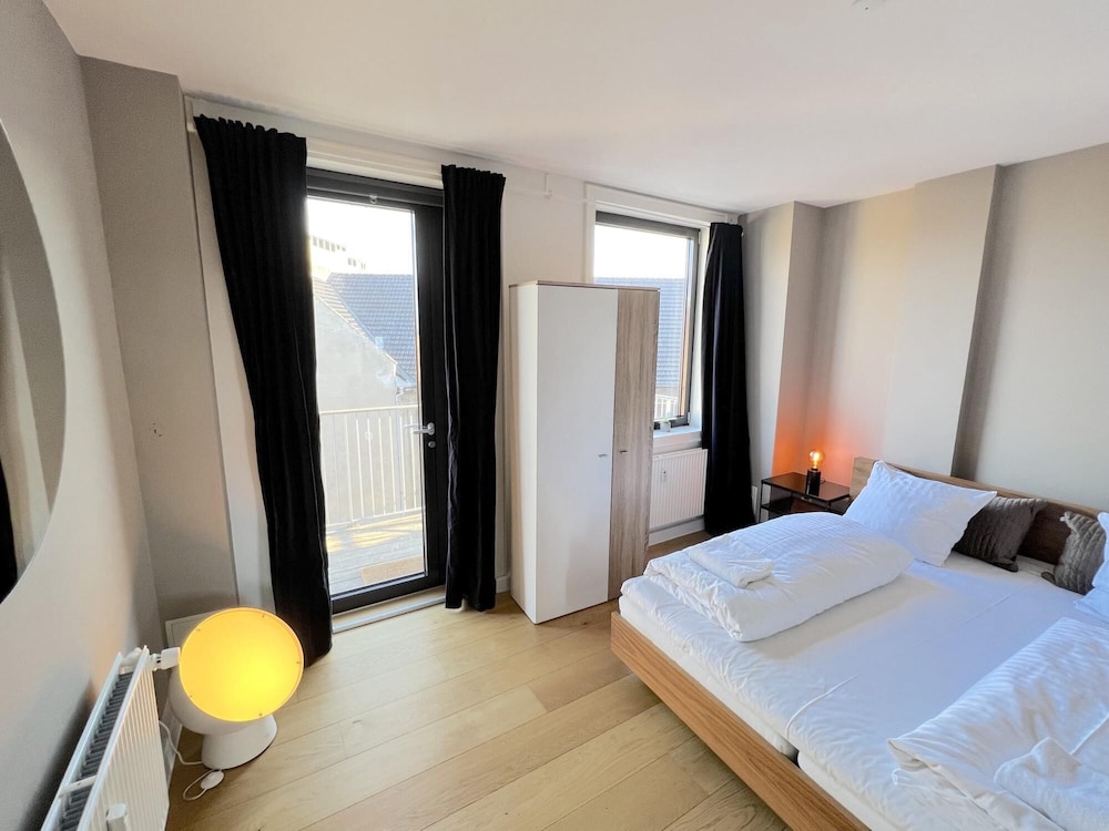 102m2 Scandinavian Design Prime Location Prof Cleaning