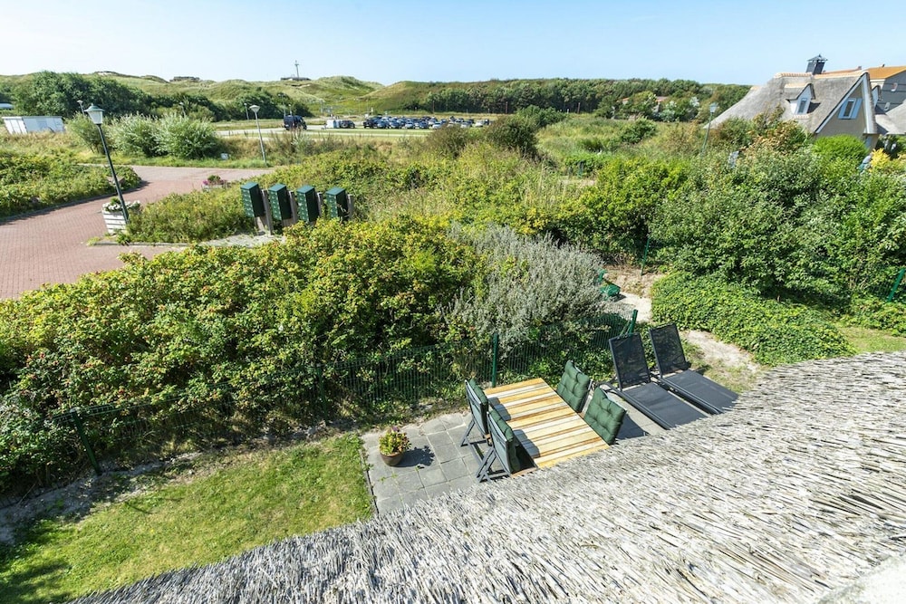Atmospheric Detached Villa Near Beach