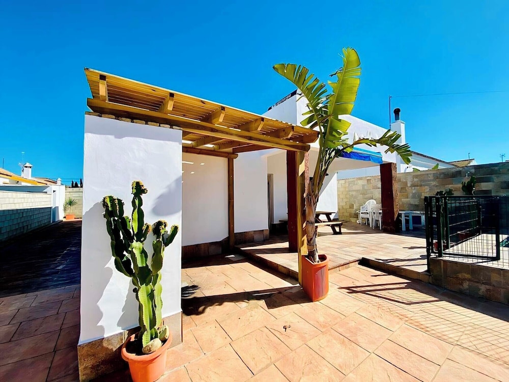 Chalet con piscina privada familias