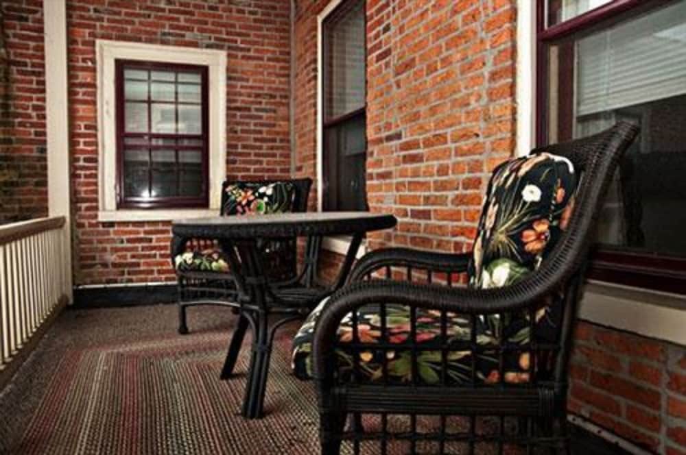 Strasburg Village Inn view 3