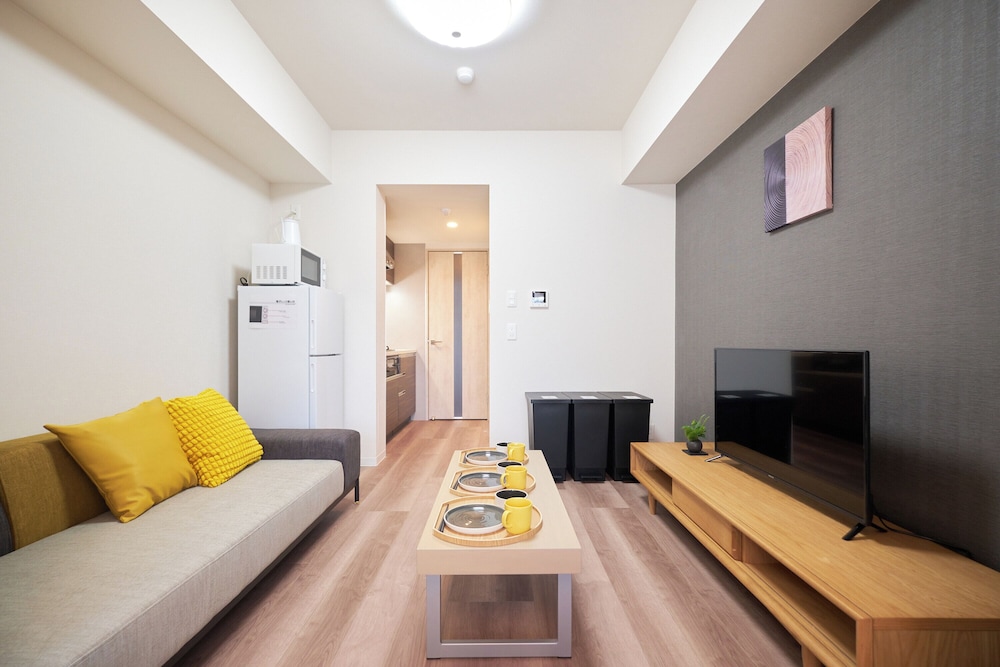 AQUA RESIDENCE Sangenjaya by Tranova