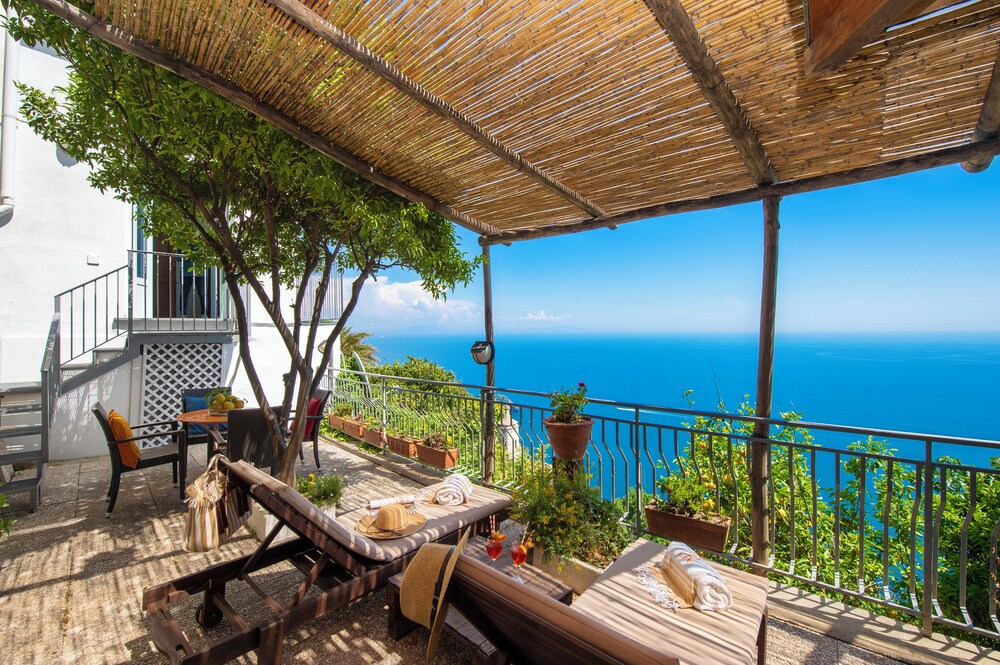 Amalfi residence