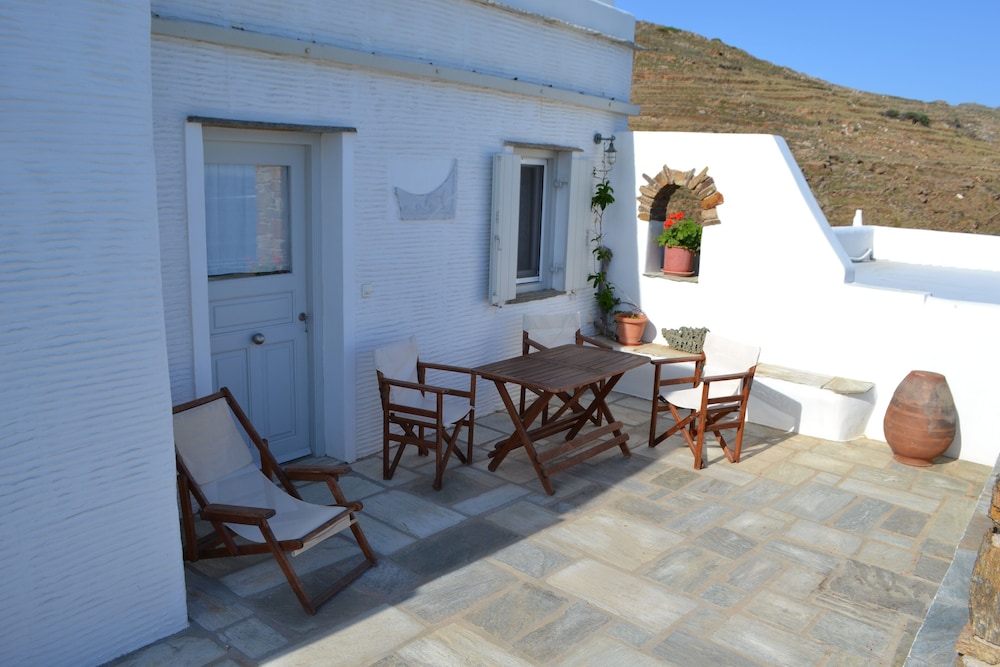 Villa Ioanna Greengrey- Vacation Houses for Rent Close to the Beach view 5