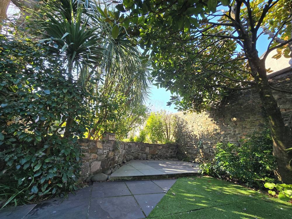 Pear Tree Cottage