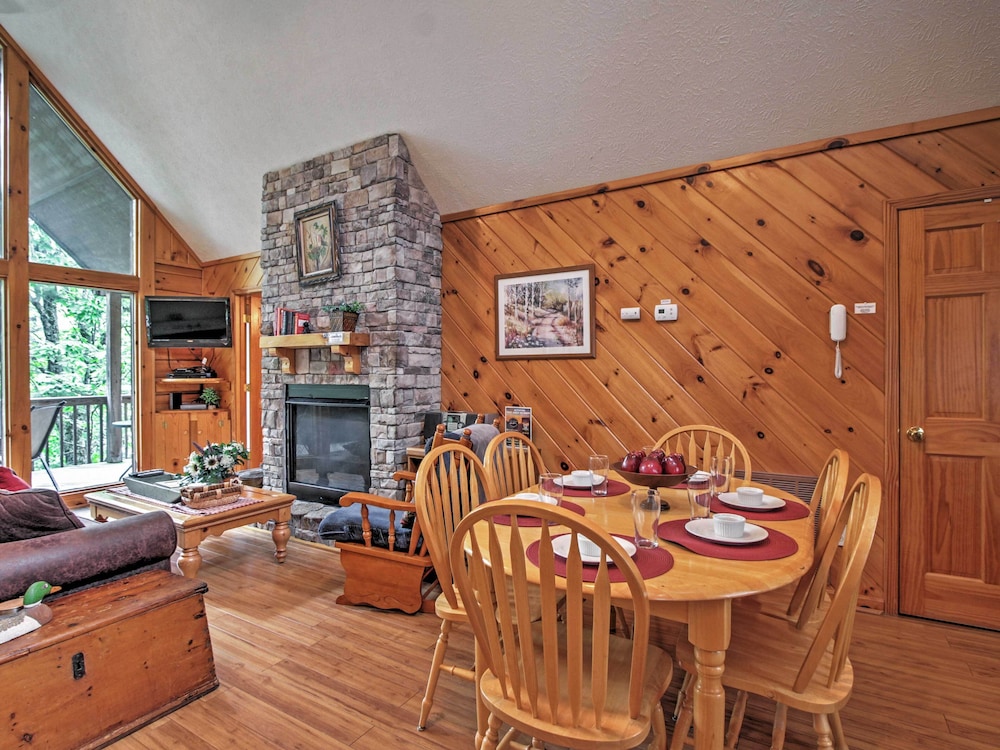 Idyllic Cabin w/ Hot Tub < 2 Mi to Dollywood! view 4