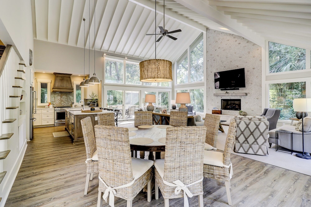 7 Seaside Sparrow at The Sea Pines Resort