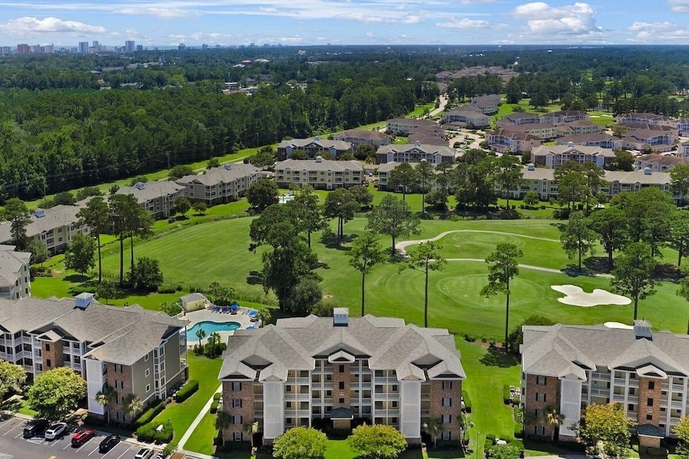 Magnolia Pointe Luster Leaf 4890-301 3 Bedroom Condo