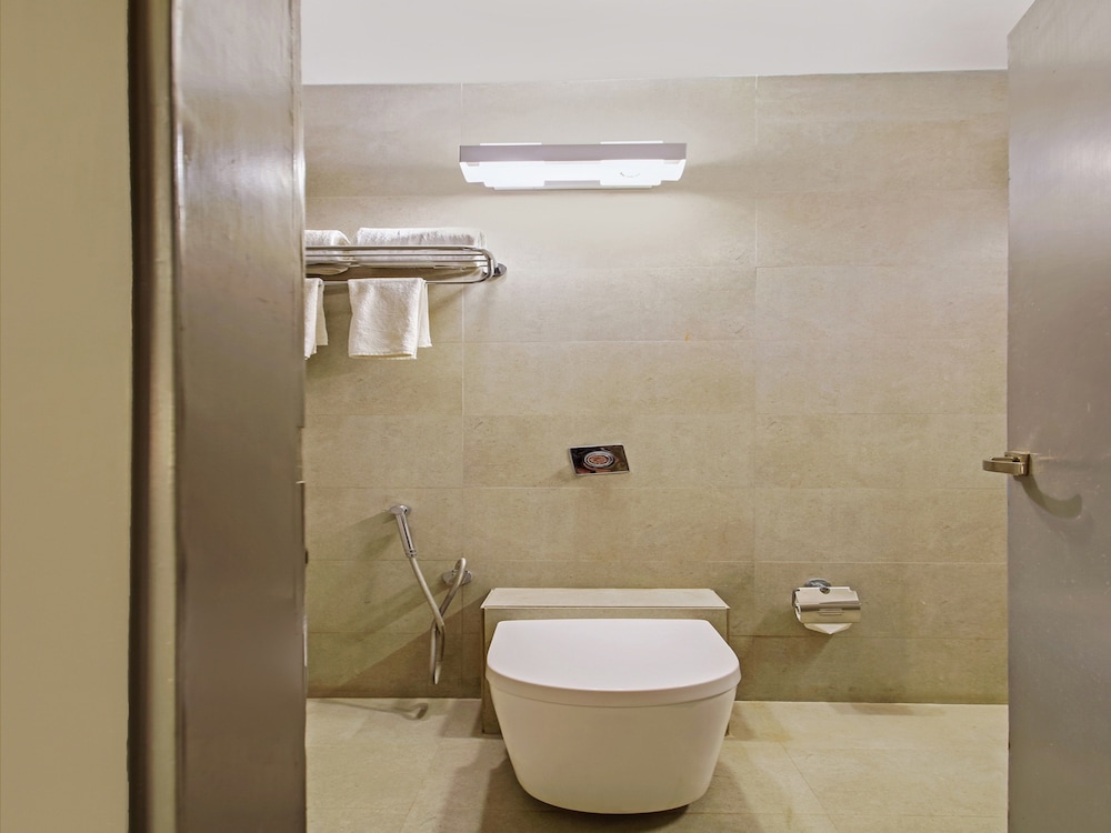 OYO Townhouse 030 Ashram Road Ahmedabad