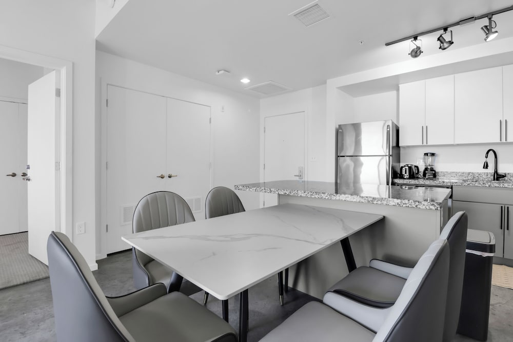 Phoenix Urban Luxury Escape