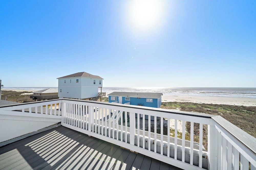 Captain's Manor by Ryson Vacation Rentals
