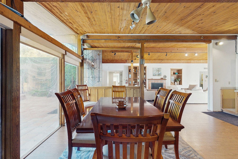 6BR Home w/ a Private Pool, W & D, & Large Yard