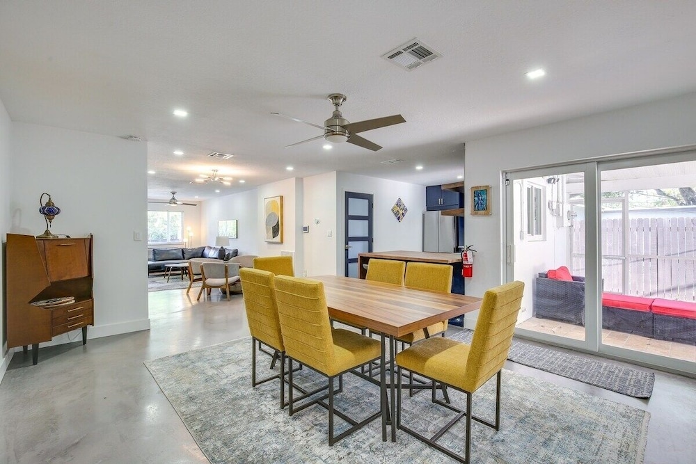 Oakland Park Oasis Heated Pool & Private Patio