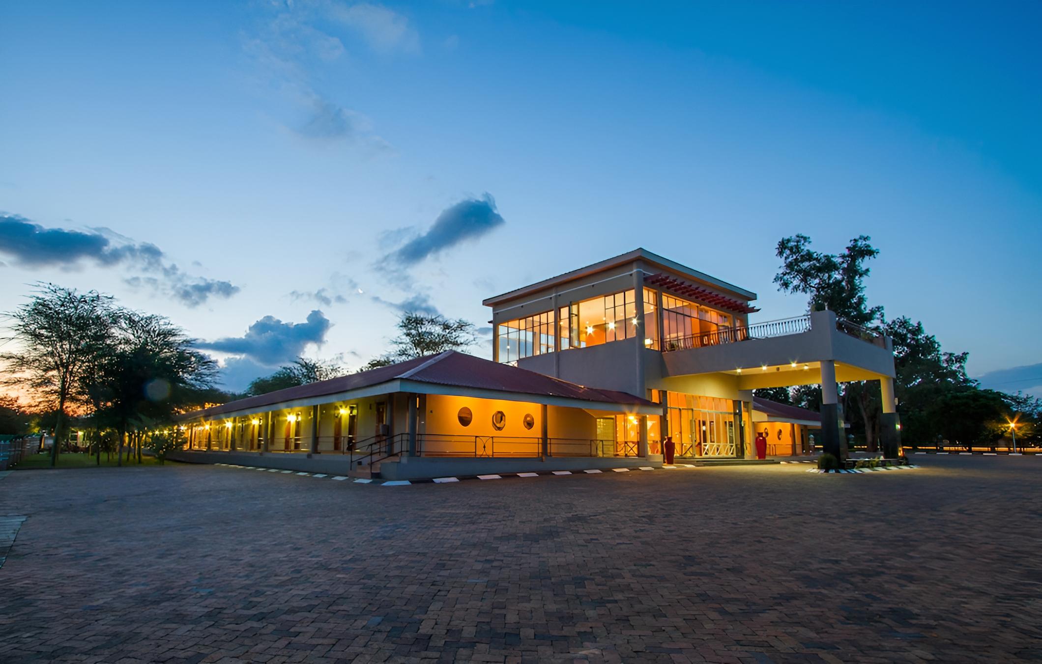CityBlue Courtyard Hotel & Suites