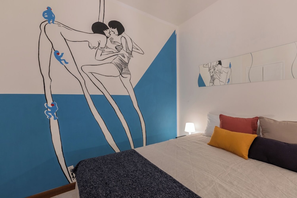 Kiss & Art Studio by Wonderful Italy