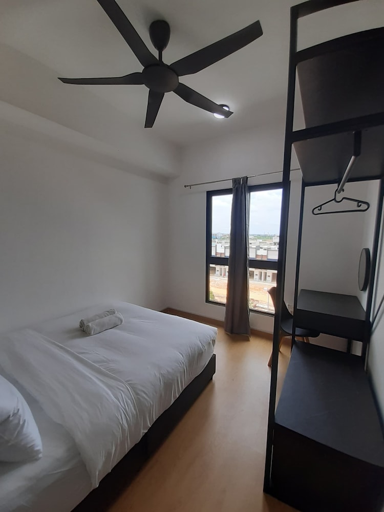 Maya Bay Residences