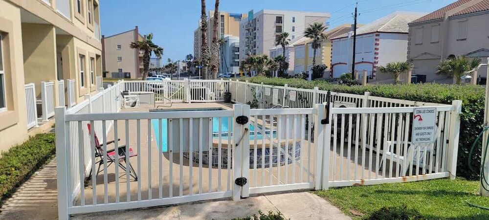 3rd Flr Beachview Luxe - Elevator - Pool - BBQ