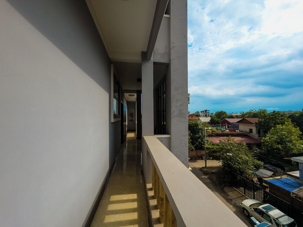 Sat Chamroeun Residence