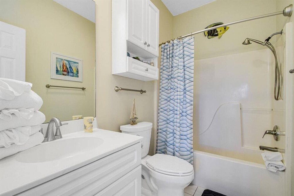 Appartamento Accogliente con Due Camere da Letto al Riverwalk At Arrowhead, Foto 13