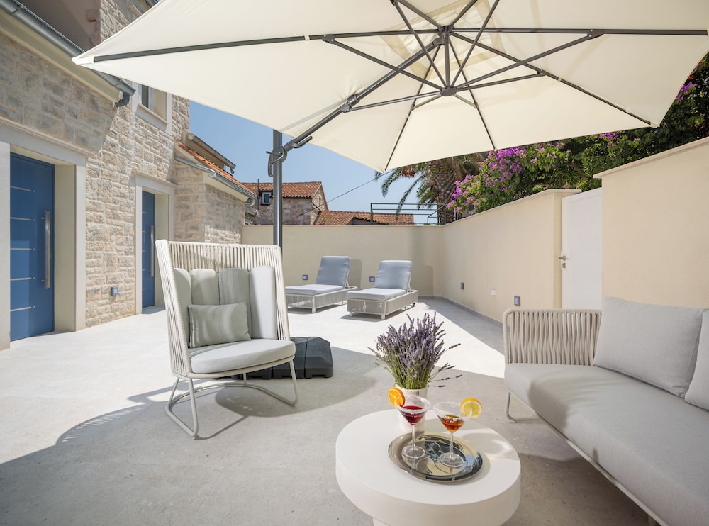Villa Maja Aurelia in the Centre- Romantic studio apartment