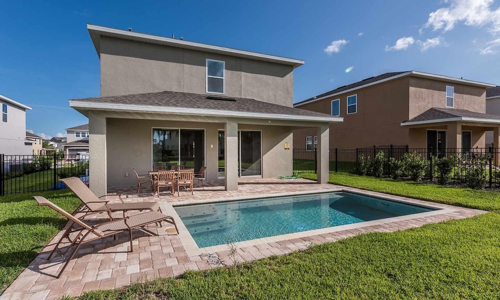 510 BS - 5BD Elegant Escape: Private Haven