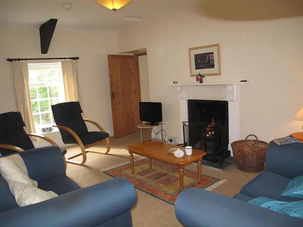 Lovely 7-bed Apartment in Llandysul view 5