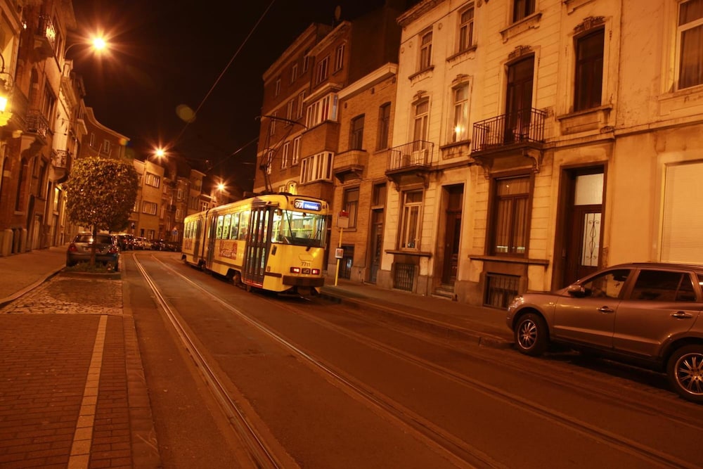 Brussels Vacations - Guest House Heysel Atomium - Property Image 2