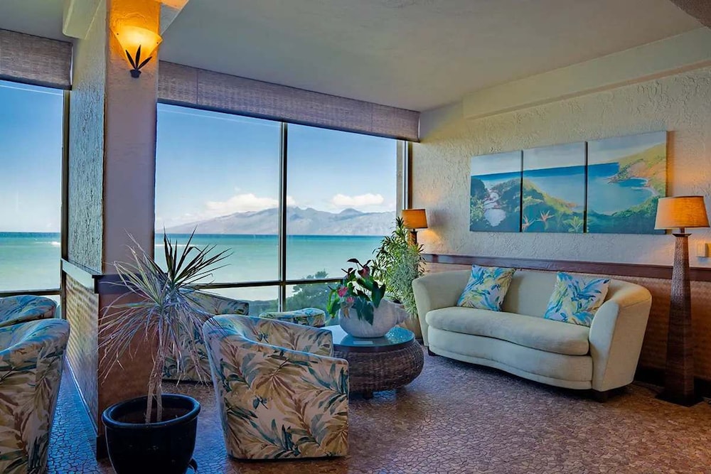 Cozy Studio With Ocean Views AC in Kahana