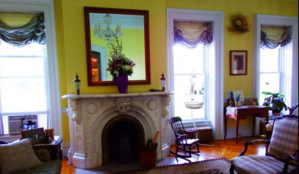 Marble Mansion Inn