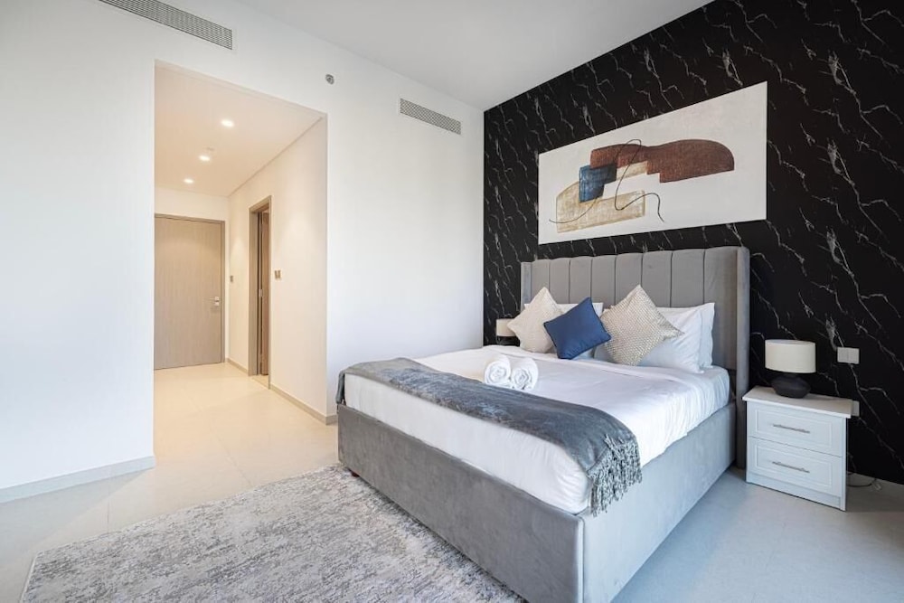 Roomszy Grande Residences Downtown Dubai