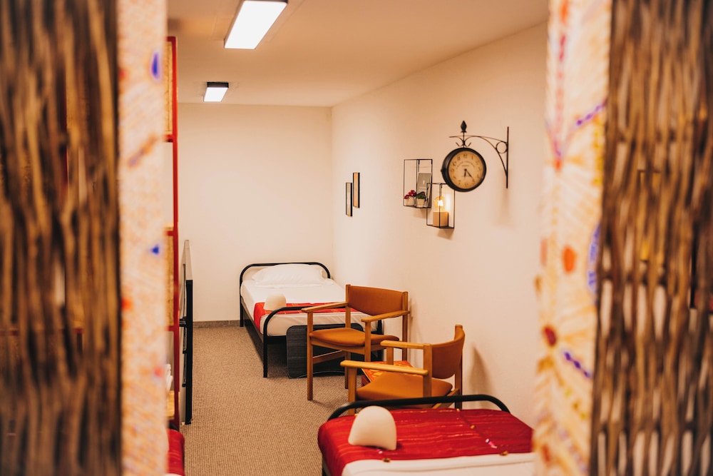 Plis Room - Old Bazaar