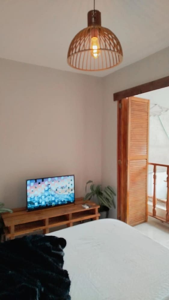 Room-hb4 Double Room With Private Bathro