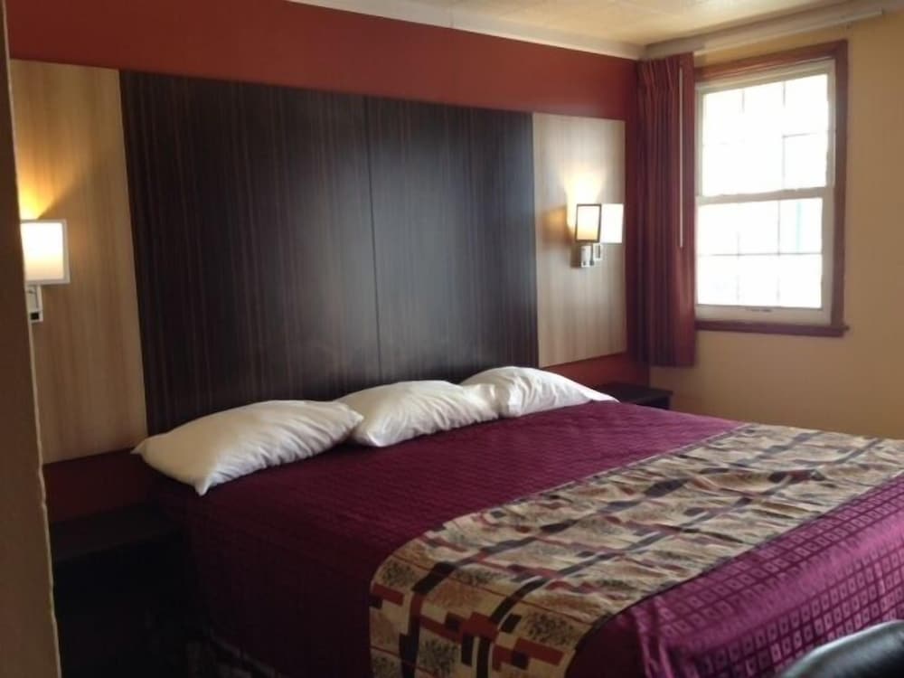 Budget Inn