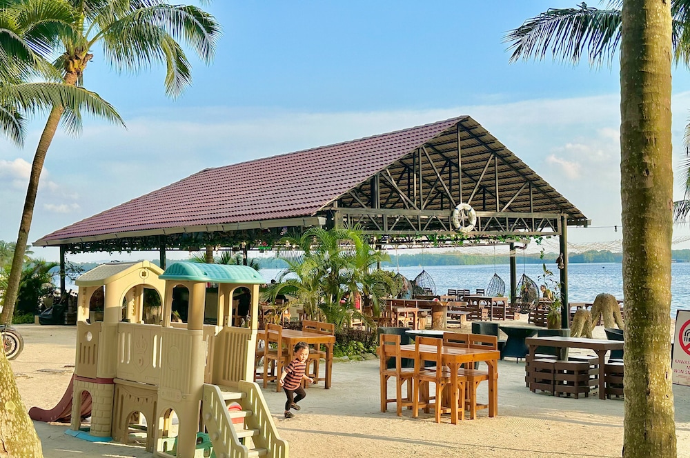 Country Garden Danga Bay Sea View Homestay by Stayrene