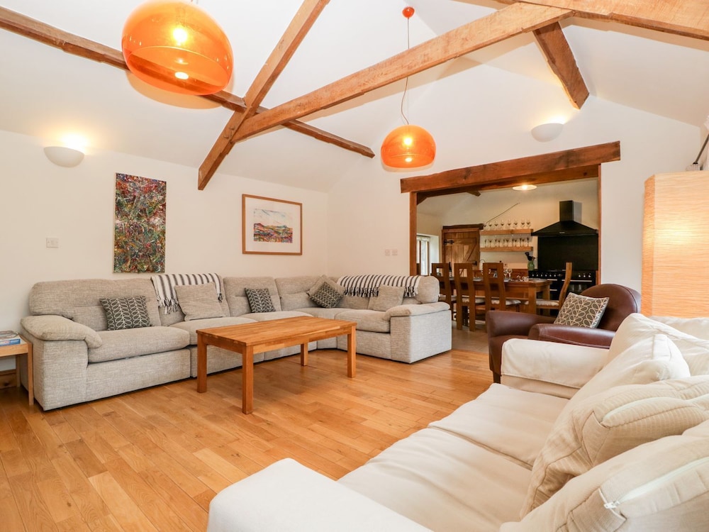 Mistletoe Cottage