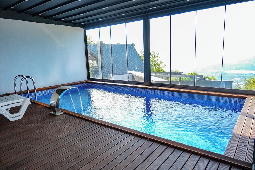 adesa viev villas