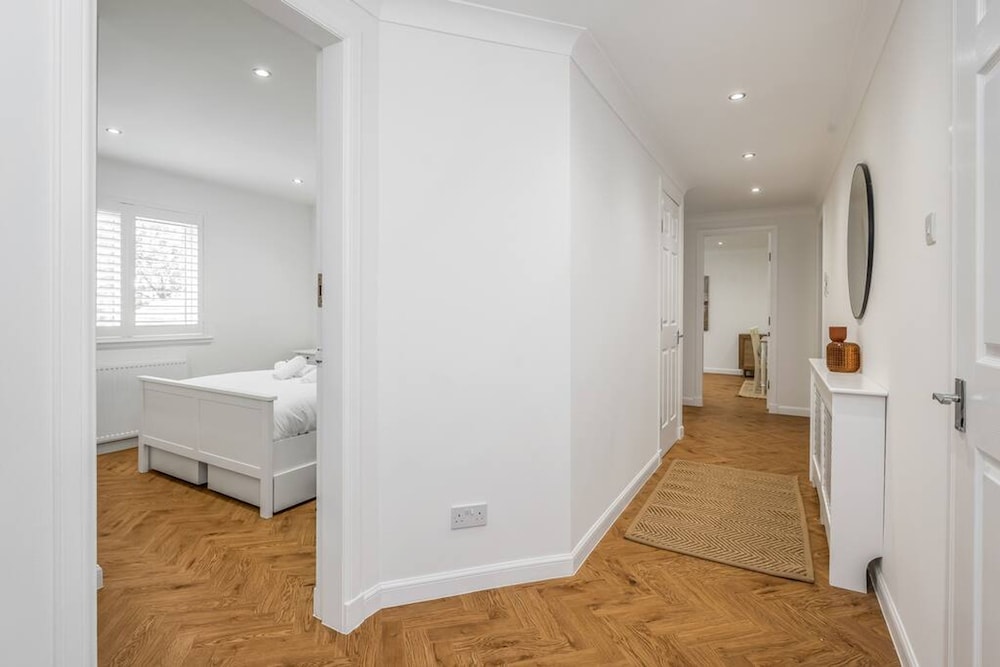 Luxury 2bed 2bath-ground Floor-free Parking