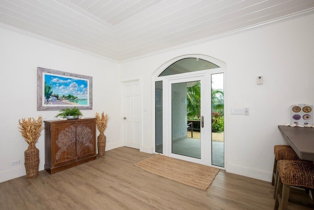 Wish House - Private Beach House Double Bay Beach 3 Bedroom Home