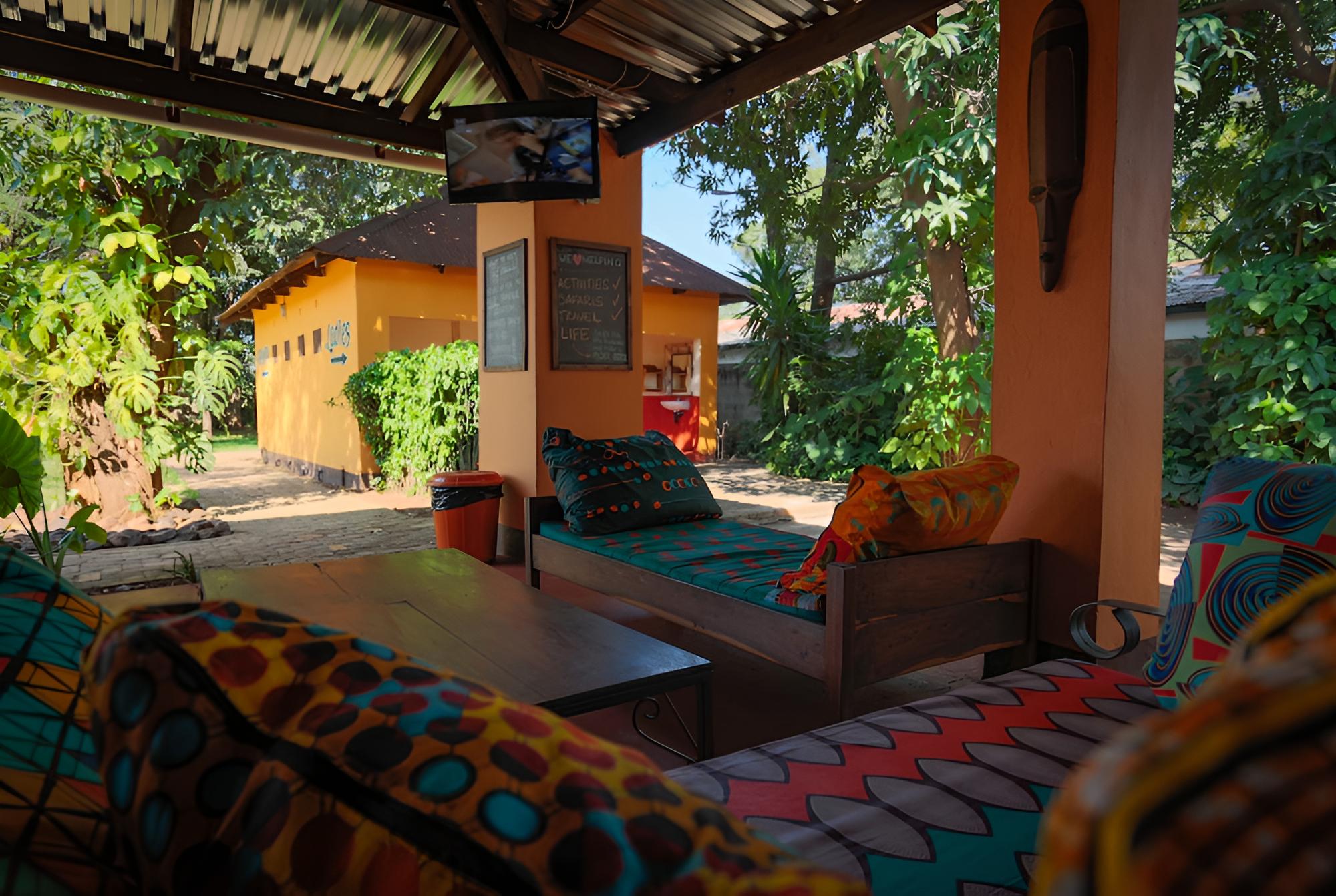 Jollyboys Camp - Hostel