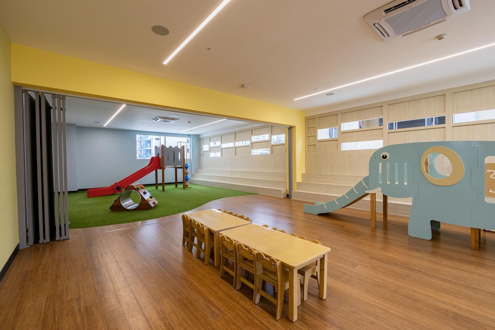 The Chic Condo by Acomodo El Cangrejo