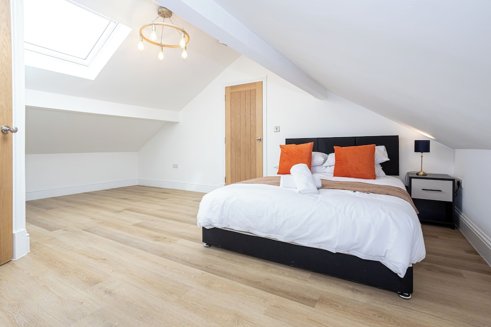 Flat 5 15 Longley Road