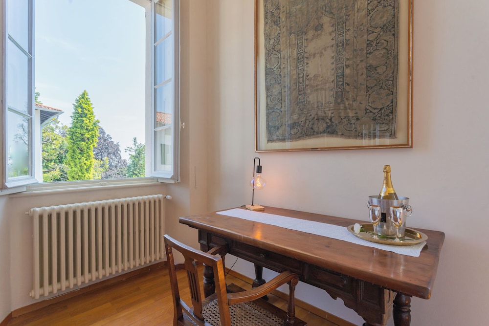 Luxury Apartments in Villa Cardinal Ciceri by Rent all Como