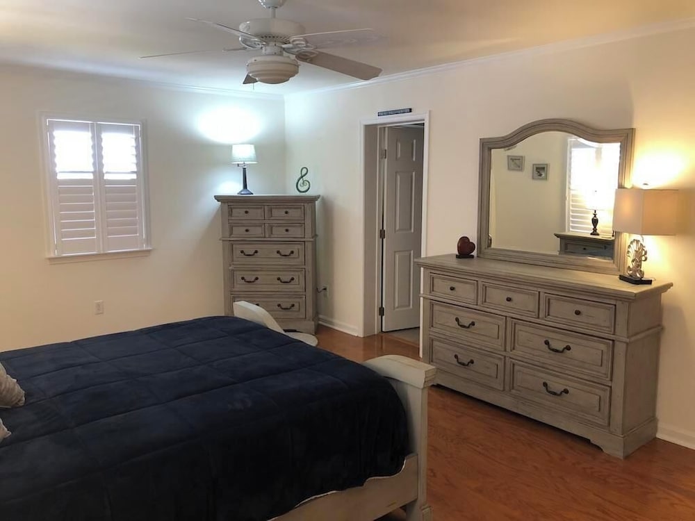 Hickman Street 305