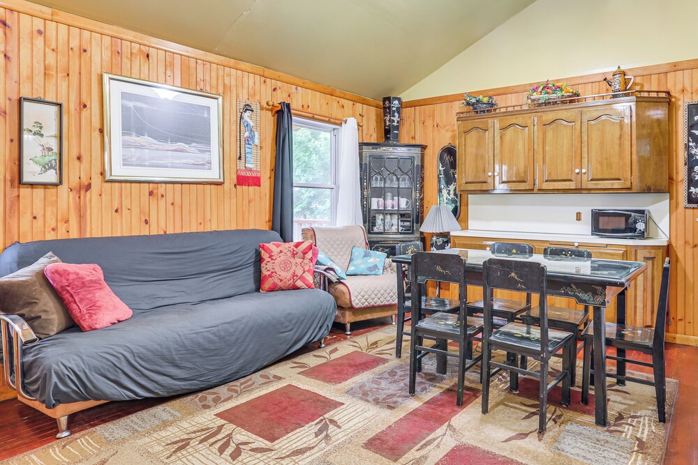 5 Mi to Marina & Raceways: Mongaup Valley Retreat!