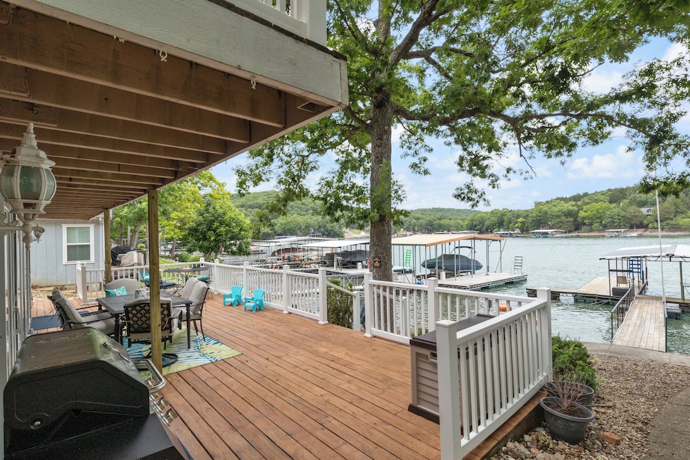 Boat Slip, Fishing, Lake Views, Main Channel